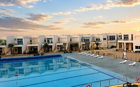 رومانوس فيلاجيو ROMANOS Villagio
